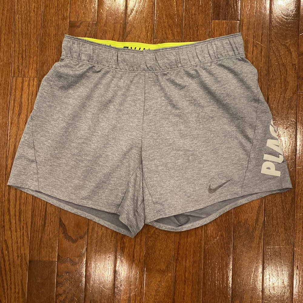 Nike Dri Attack Trainer 5 Athletic Shorts‎
